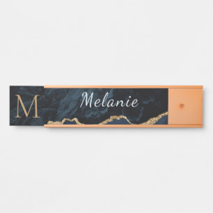 Letrero para puerta de mármol azul con letras de t