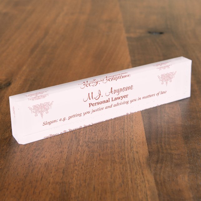 Letrero personal de la mujer, lema y emblema de la (Lateral)