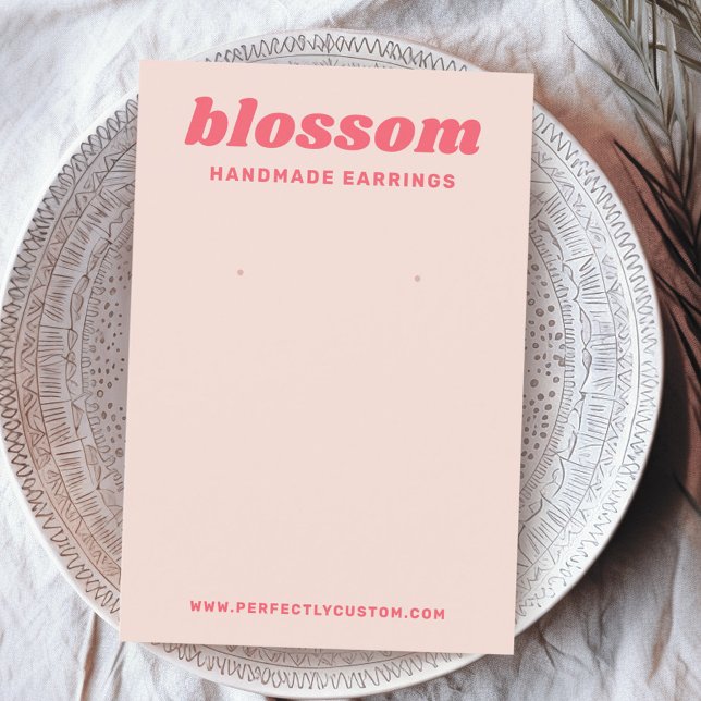 Letrero retro rosa claro negro logotipo de fuente  (Light blush pink retro font logo pink earring card)