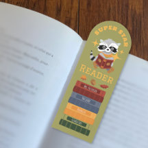 Leyendo marcador del premio Raccoon Green Student 