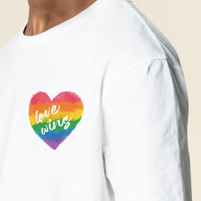 Lgbt Heart Love Modern Watercolor Camiseta Artsy (Subido por el creador)