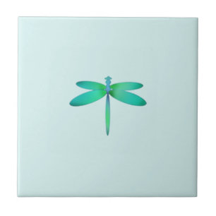 Libélula en la teja azul