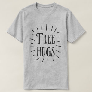 Libere la camiseta de los hombres de los abrazos