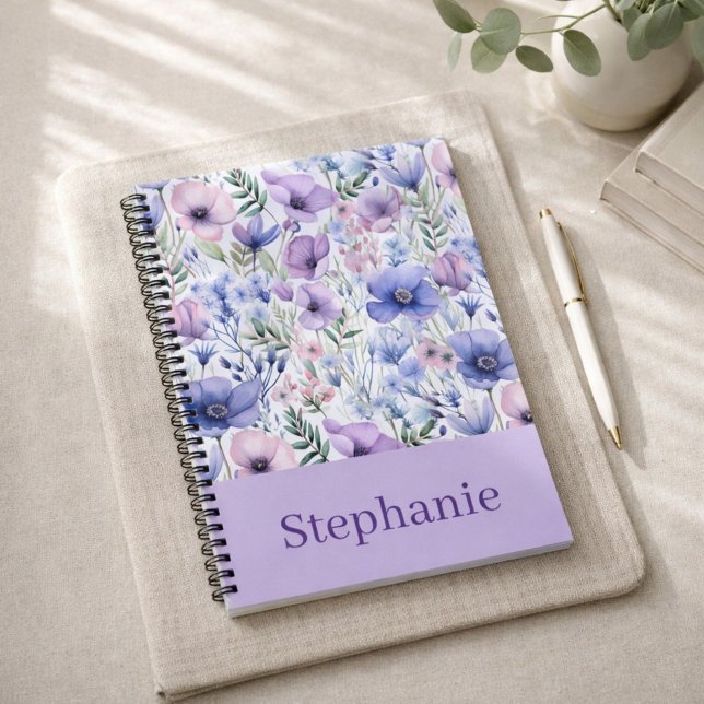 Libreta personalizada con flores moradas y nombre  (Subido por el creador)