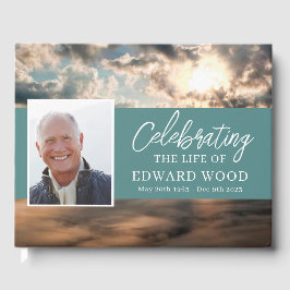 Libro de invitados funerarios con foto de montaña