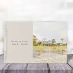 Libro De Visitas Alquiler de vacaciones Comentarios Beach House Neu<br><div class="desc">Un minimalista y elegante libro de vacaciones de alquiler con una gran foto de fondo gris túpico con tipografía moderna. El libro versátil perfecto para los comentarios de los huéspedes para su villa,  cabaña o casa de vacaciones! ¡Una buena manera de recoger los comentarios de los clientes!</div>