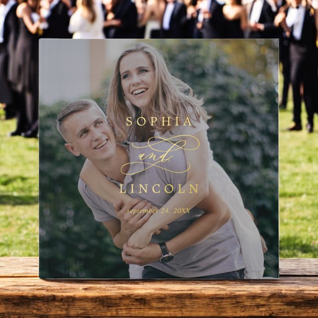 Libro De Visitas Boda Monograma de Relieve metalizado dorado Románt (Romantic Dark Photo Gold Foil Monogram Wedding Foil Guest Book)
