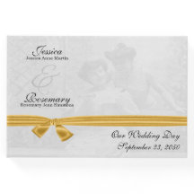 Dos novias antiguas con nombres de fotos de cinta 