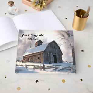 Libro De Visitas Granero de vieja granja en nieve invernal