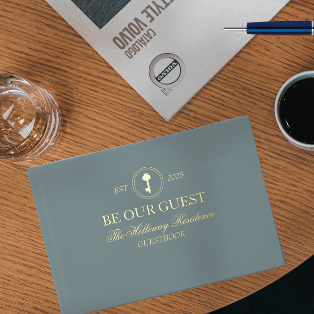 Libro De Visitas Personalizado Classic Sea Nuestro Invitado (Looking for the perfect gift for hostess in your life? What's better than a personalized guestbook?)