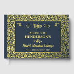 Libro De Visitas Personalizado de la Casa de Cottage Vacaciones Alq<br><div class="desc">Bienvenido a su casa de campo o cabaña de alquiler con este libro de bonitos de azul marino oscuro con Relieve metalizado de oro real. Este libro personalizado tiene un patrón de flores en la parte delantera y trasera, con un marco en la parte delantera que incluye motivos florales. Las...</div>