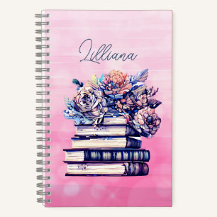 Libros antiguos personalizados y flores