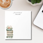 Libros apilados personalizados con Bloc de notas d<br><div class="desc">Manténgase organizado e inspirado con este Bloc de notas de libros apilados florales personalizados, bellamente diseñado con una bonita pila de libros y acentos florales. Personalizar con tu nombre y texto único para crear un bloc de notas único que sea perfecto para anotar pensamientos, listas de tareas pendientes o recordatorios...</div>