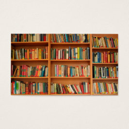 Libros en fondo de estantería