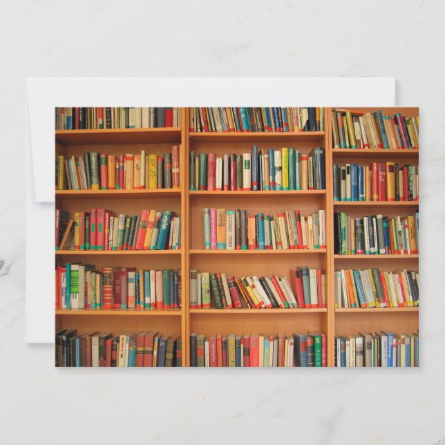 Libros en fondo de estantería (Anverso)