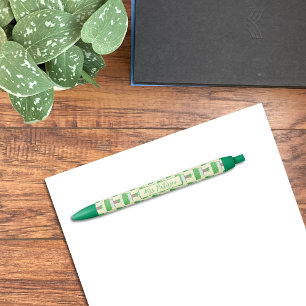 Libros y la Planta Pluma Verde con Nombre