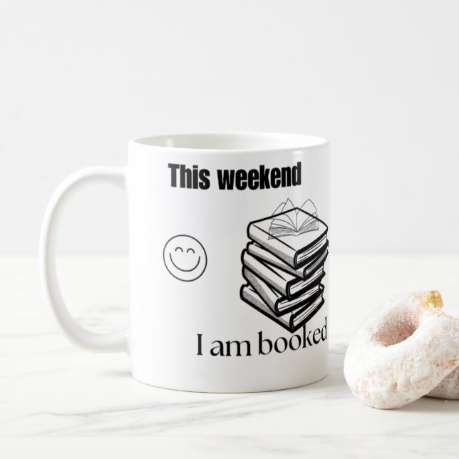 "Libros y Taza de Café – La Mezcla Perfecta para e (Con donut)