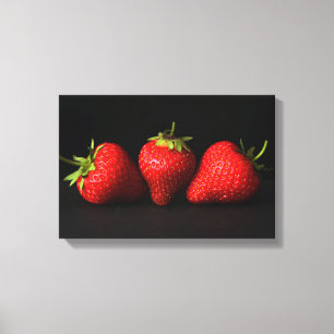 Lienzo 3 fresas o negro 16,50x11 (41,25x27,5cm)waccn