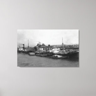 Lienzo Aberdeen, WA - vista de la costa y del envío