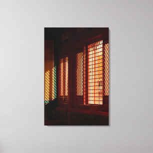 Lienzo Aberturas de ventanas de malla a través de luz