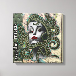 Lienzo Absinthe Medusa de Natalie Schorr