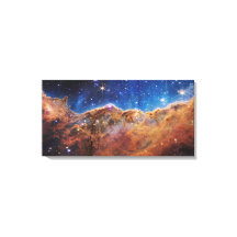 Acantilados cósmicos de la Nebulosa Carina |