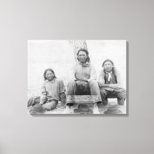 Lienzo Adolescentes lakota de origen hindú vestidos con t (Anverso)