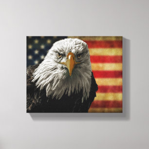 Lienzo Águila calva americana sobre bandera ondulada