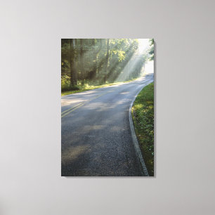 Lienzo Amanecer a través de la niebla junto al río Verd