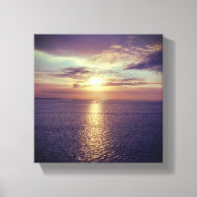 Amanecer Sobre Las Ondas Del Océano