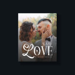 Lienzo Amor Moderno Monograma Personalizado de Boda para<br><div class="desc">Convierta su foto de boda o compromiso favorita en una impresionante pieza de arte para la pared con esta impresión en lienzo de monograma de parejas de boda personalizada Modern Love. Diseñado con líneas limpias, tipografía moderna suave y un monograma sofisticado, este lienzo transforma su momento especial en una pieza...</div>