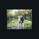 Lienzo Amor y gracias simple guión de foto de sangre comp<br><div class="desc">Muestra tu foto favorita y da las gracias a este elegante poster que dice "amor y agradecimiento" en un guión de bonito.</div>