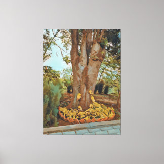 Lienzo Árbol de aguacate y hojas de filosofo