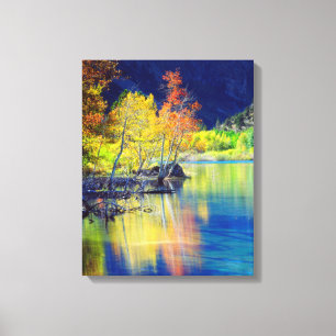 Lienzo Árbol de Aspen en otoño reflejándose en el lago Gr