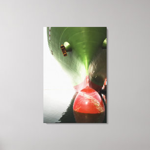 Lienzo Arco de un buque de carga rojo y verde el   Long