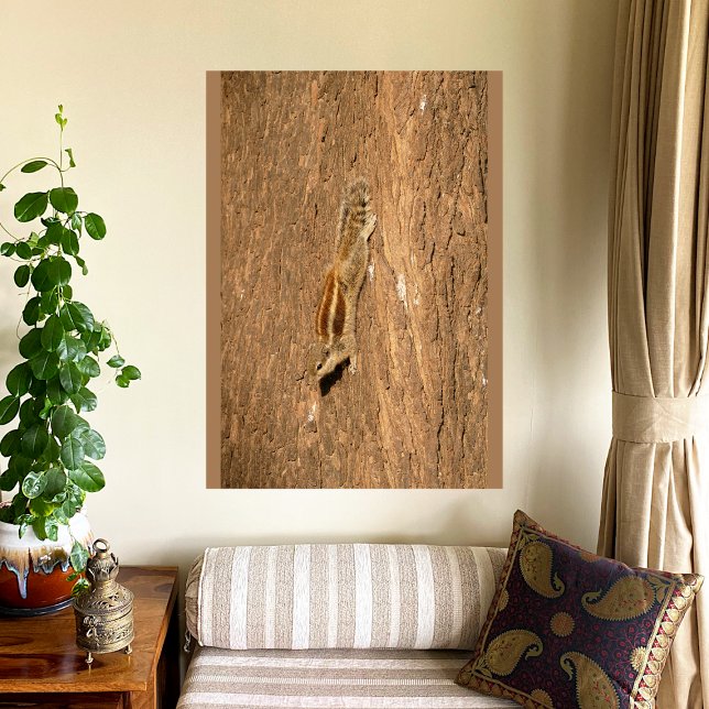 Lienzo Ardilla de palma india en un tronco de árbol (Subido por el creador)