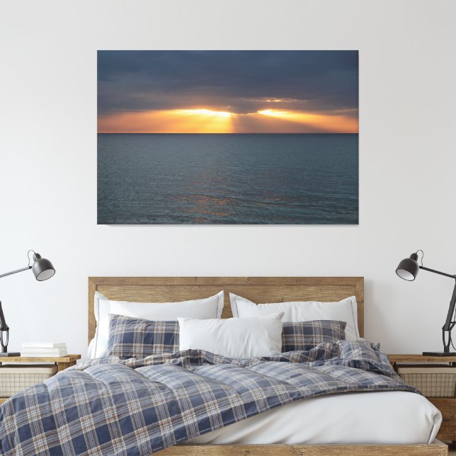 Lienzo Atardecer sobre el océano atravesando las nubes (Insitu(Dormitorio))