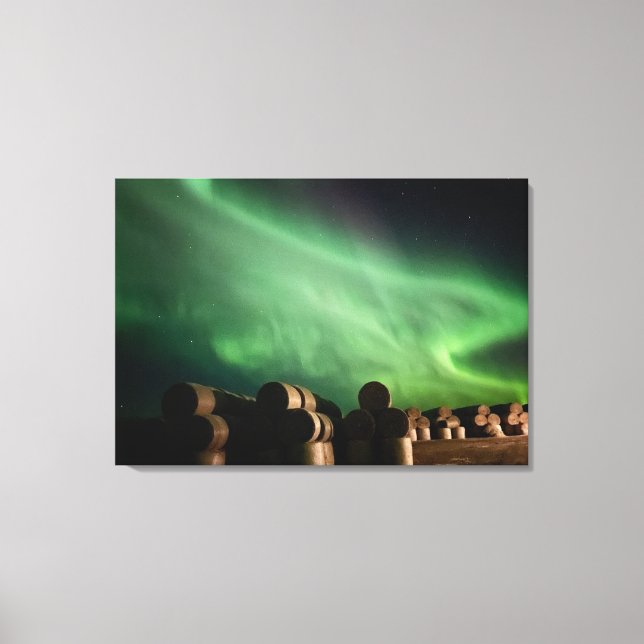 Lienzo Aurora Borealis Sobre La Granja De Alberta (Anverso)