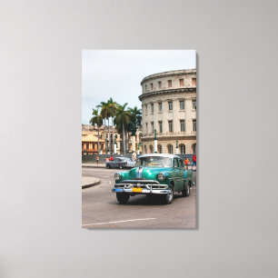 Lienzo Automóviles retro en la calle La Habana