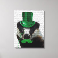 Badger con sombrero verde superior y bigote