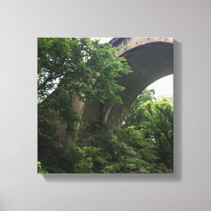 Lienzo bajo el puente