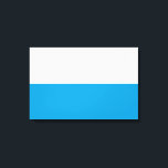 Lienzo Bandera de Baviera (Estado alemán)<br><div class="desc">Este diseño cuenta con la bandera de Baviera, un estado sin salida al mar de Alemania, que ocupa la esquina sureste. Baviera es el estado alemán más grande por área terrestre. Las principales ciudades de Baviera son Múnich (su capital y ciudad más grande), Nuremberg, Augsburgo, Regensburg, Würzburg, Ingolstadt, Fürth y...</div>