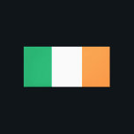 Lienzo Bandera Nacional de Irlanda, Estandarte irlandés,<br><div class="desc">La Tricolor: Un Símbolo de Esperanza y Unidad - La Tricolor irlandesa, un vibrante tapiz de verde, blanco y naranja, se ha convertido en sinónimo de la Isla Esmeralda. Esta bandera simple pero poderosa lleva dentro de sus pliegues una rica historia y una profunda simbología. - Un Nacimiento Rebelde -...</div>