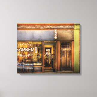 Lienzo Barber - Towne Barber Shop