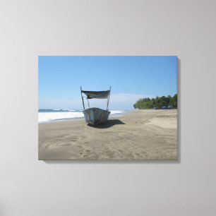 Lienzo Barco pesquero en la playa de Costa Rica