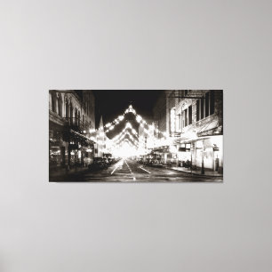 Lienzo Calle Fuerte de Honolulu en 1942 de noche