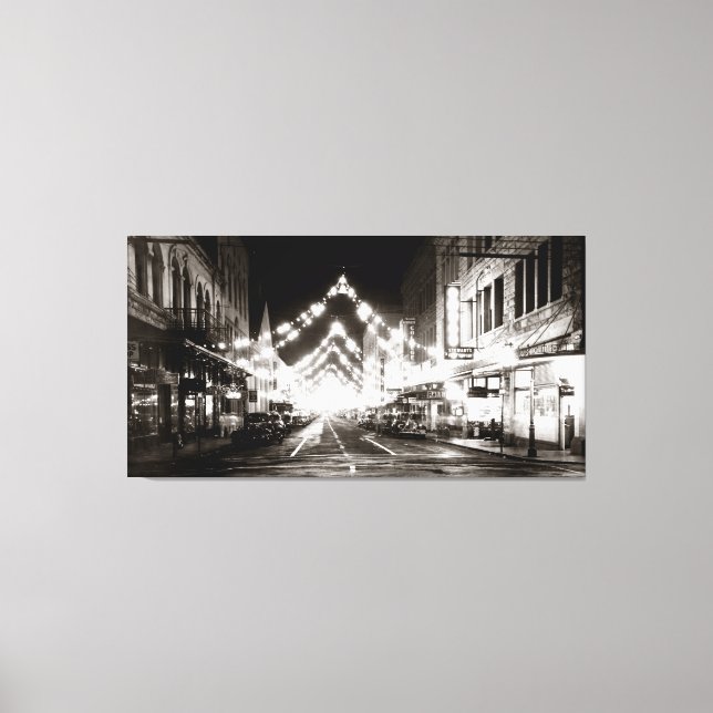 Lienzo Calle Fuerte de Honolulu en 1942 de noche (Anverso)