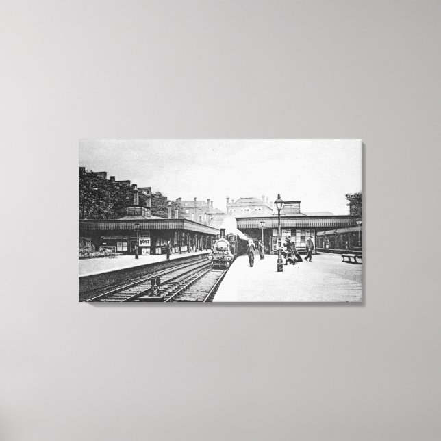 Lienzo Canonbury Station, Islington, c.1905 (Anverso)
