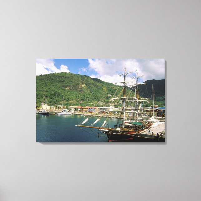 Lienzo Caribe, Santa Lucía, Soufriere. Barcos en (Anverso)
