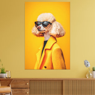 Lienzo Carne de moda en gafas de sol y abrigo amarillo